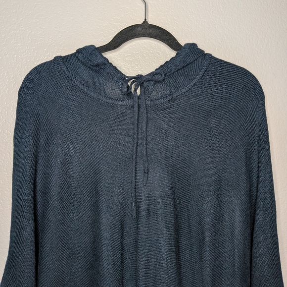 Brooks Brothers Womens Black Soft Comy Minimalist Hooded Poncho M - Picture 2 of 6